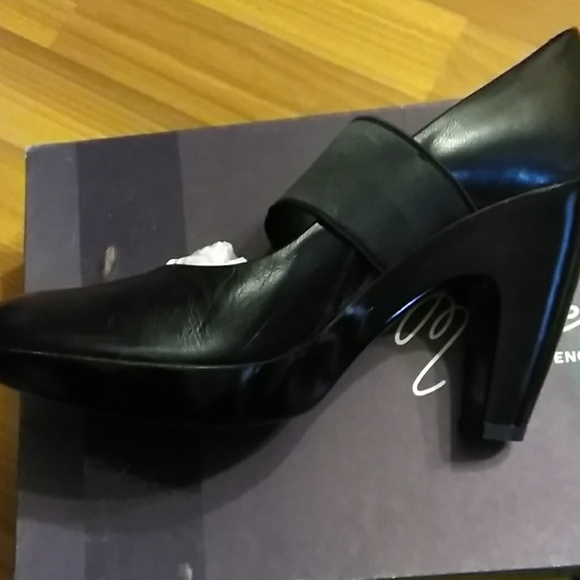 SESTO MEUCCI Made in Italy Heels - Picture 2 of 5